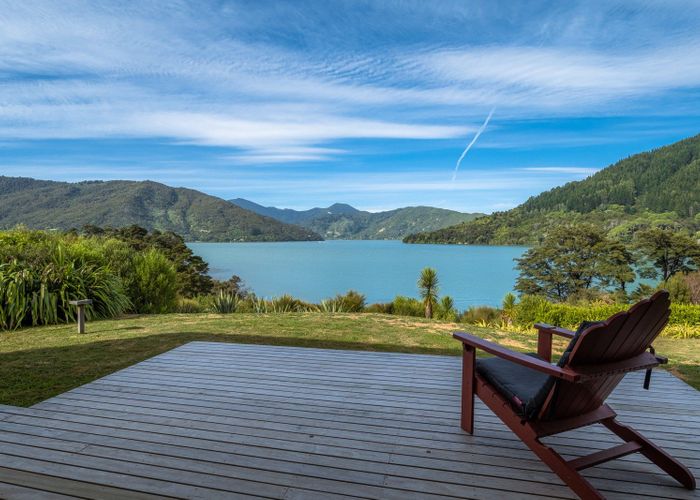  at 15 Tai Close, Kaiuma Bay