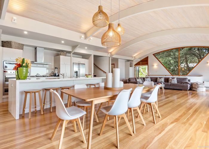  at 87 Marine Parade North, Piha