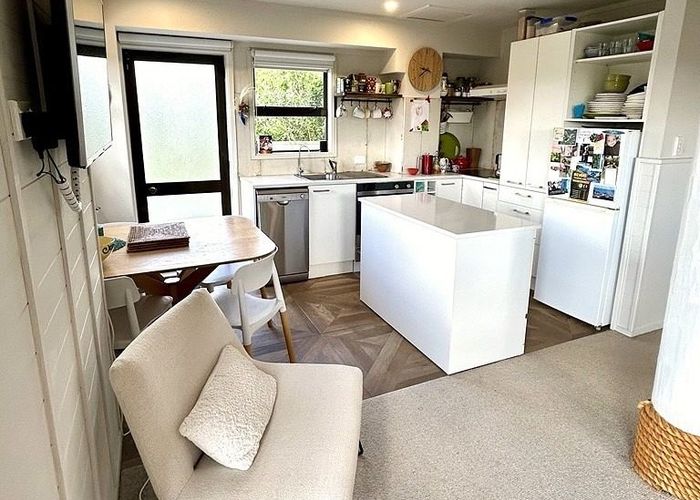  at Raglan, Waikato, Waikato