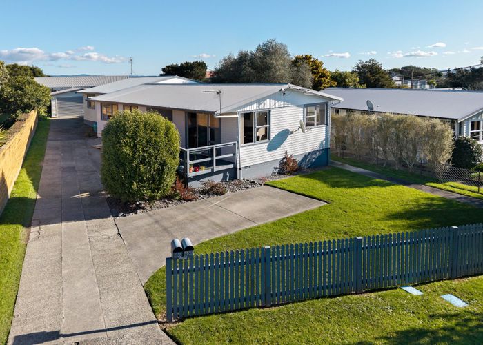  at 46 Aeroview Drive, Beach Haven, North Shore City, Auckland