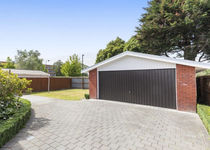  at 17 Newbridge Place, Ilam, Christchurch City, Canterbury
