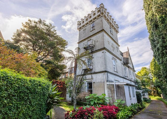  at 11 Castle Drive, Epsom, Auckland