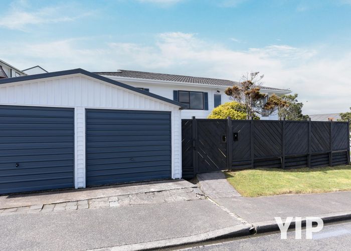  at 8 Woodridge Drive, Woodridge, Wellington
