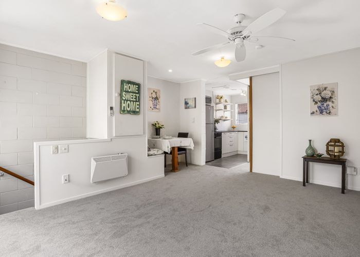  at 5/25 Inverness Road, Browns Bay, North Shore City, Auckland