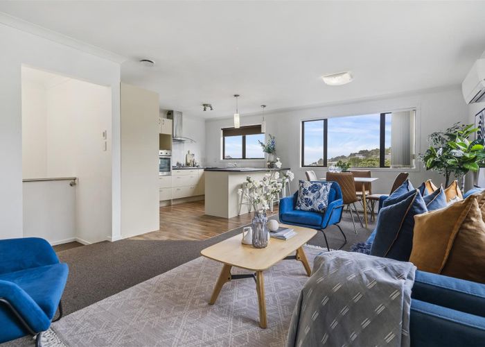  at 43A Stewart Drive, Newlands, Wellington
