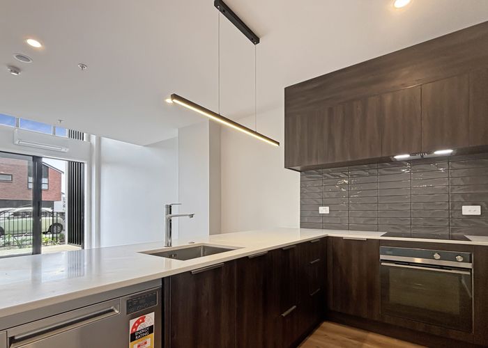  at 12/18 Karengo Street, Long Bay, Auckland