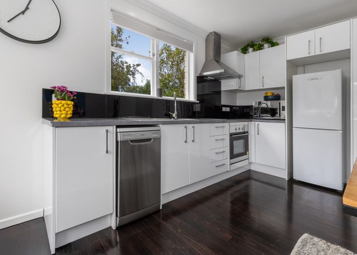  at 20 Mahinawa Street, Takapuwahia, Porirua, Wellington