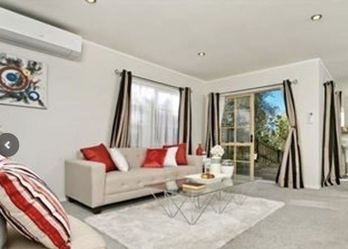  at 4 Owl Court, Unsworth Heights, North Shore City, Auckland