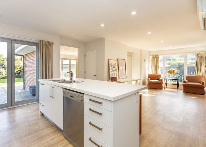 at 25  Ryeland Ave, Ilam, Christchurch City, Canterbury