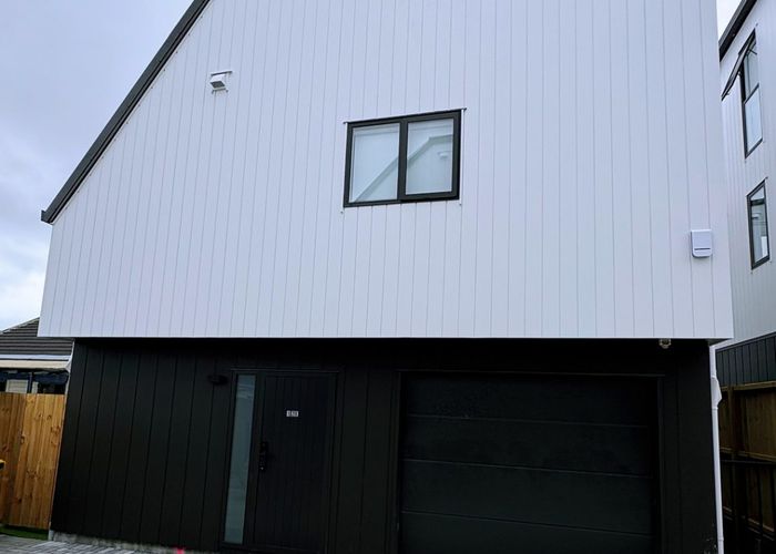  at 12E Elcoat Ave, Henderson, Waitakere City, Auckland