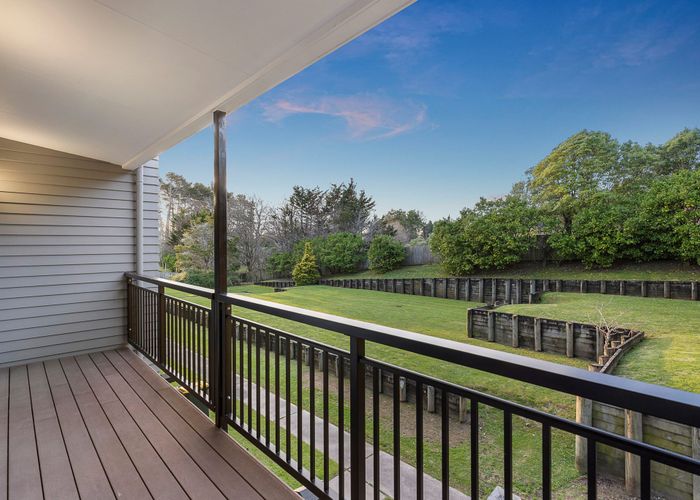  at 16/44 Carlos Drive, Flat Bush, Auckland