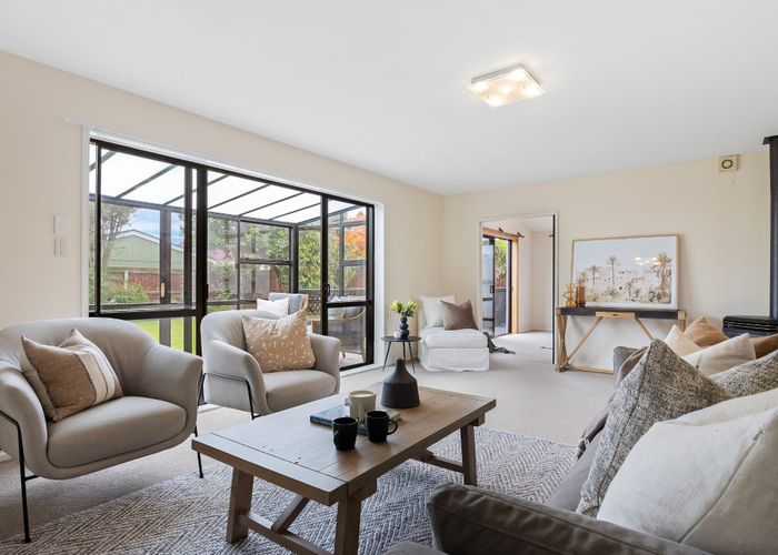  at 11A Woodstock Place, Russley, Christchurch