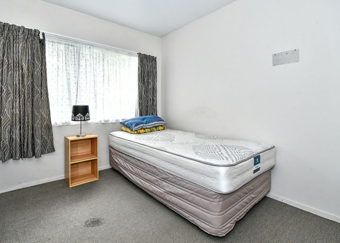  at 2 Alderson Lane, Favona, Manukau City, Auckland