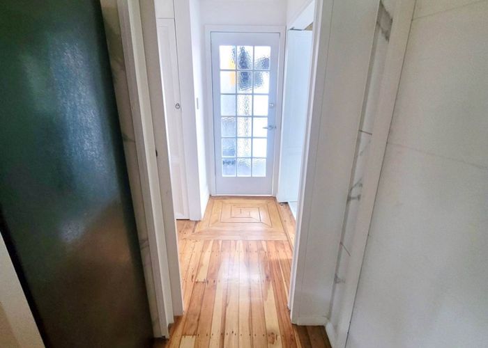  at 1/110 Lynwood Road, New Lynn, Waitakere City, Auckland