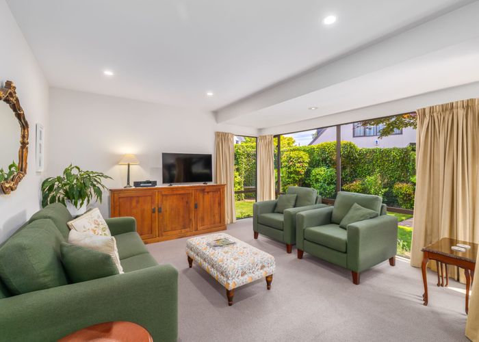  at 33 McDougall Avenue, St. Albans, Christchurch City, Canterbury