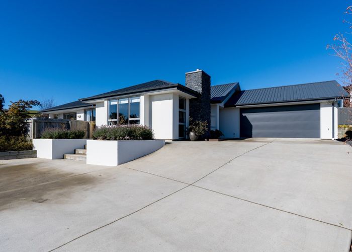  at 27 Heathfield Drive, Mosgiel, Mosgiel