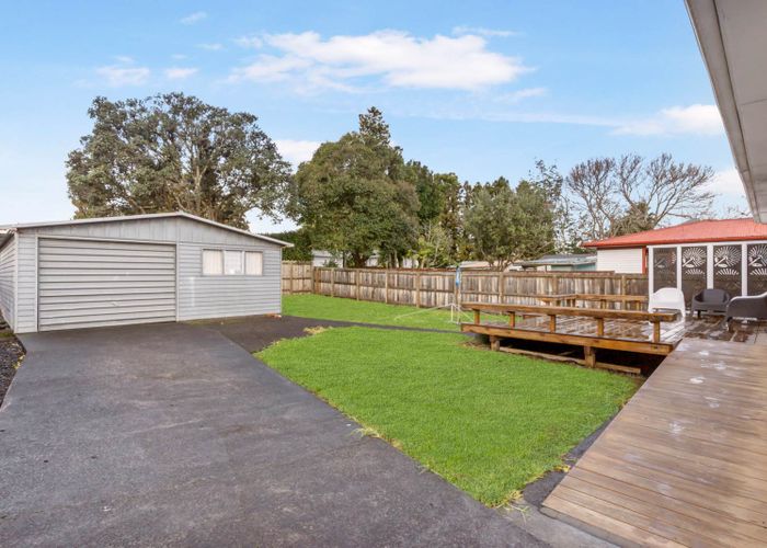 Free property data for 41 Maple Street, Avondale, Auckland homes.co.nz