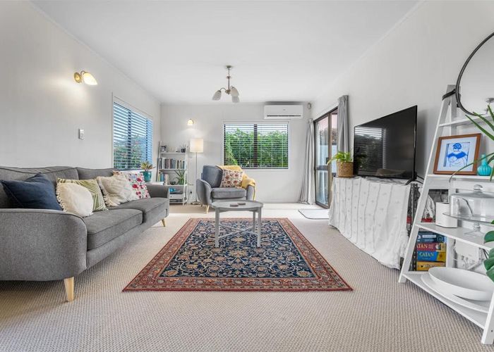 at 8 Chipping Dale, Mangere Bridge, Manukau City, Auckland