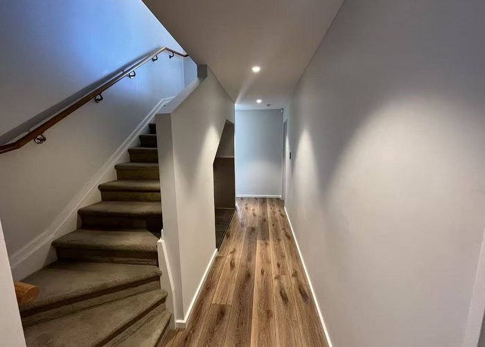  at 87 Bordeaux parade, Te Atatu South, Waitakere City, Auckland