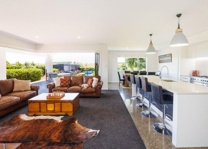  at 737 Stoney Creek Road, Bunnythorpe, Palmerston North