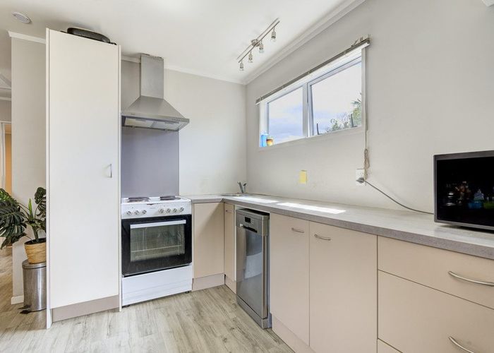  at 129b Boundary Road - FULLY FURNISHED, Claudelands, Hamilton, Waikato