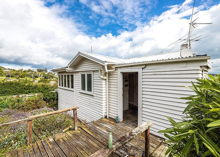  at 16 Marama Avenue, Surfdale, Waiheke Island