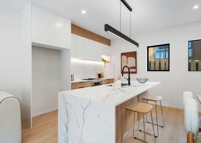  at 30 Beulah Avenue, Rothesay Bay, North Shore City, Auckland