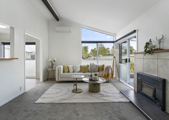  at 3 Valencia Place, Manurewa, Manukau City, Auckland
