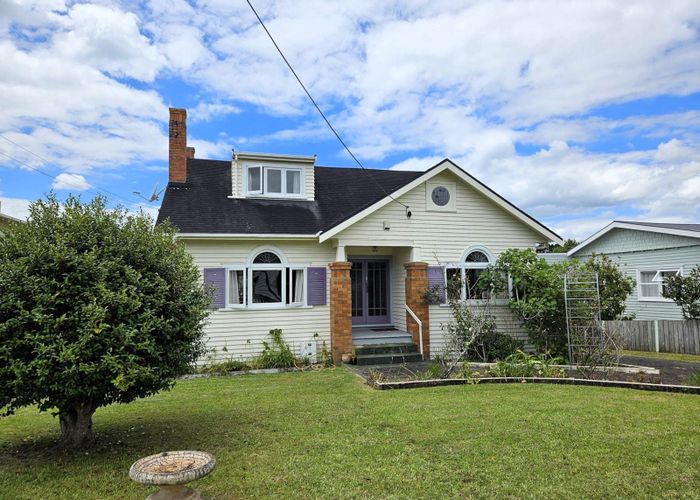  at 39 Hanlon Crescent, Devonport, North Shore City, Auckland