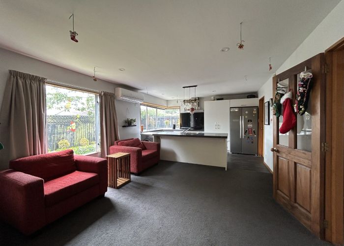  at 2/144A Yaldhurst Road, Sockburn, Christchurch City, Canterbury