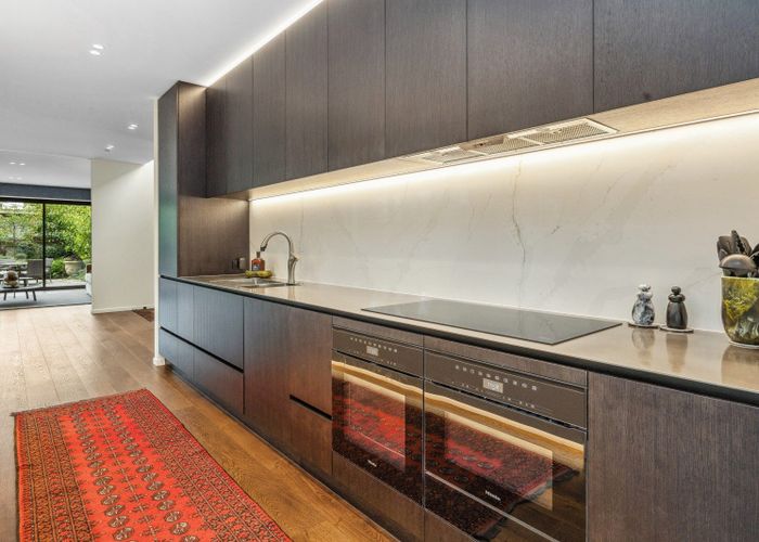  at 16B Daresbury Lane, Fendalton, Christchurch City, Canterbury