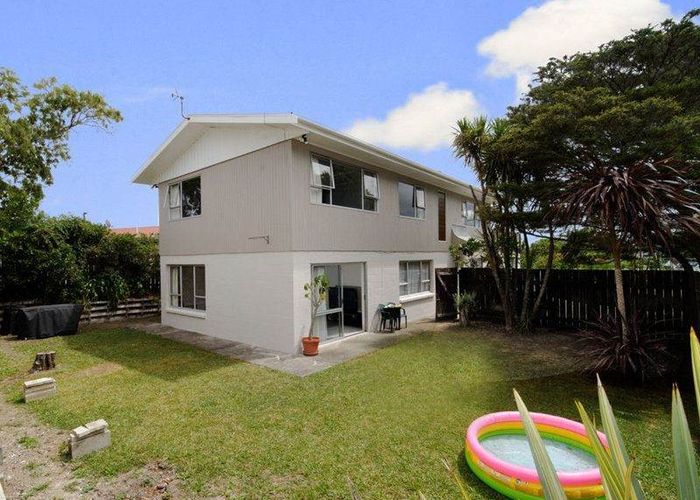  at 81 Colwill Road, Massey, Auckland