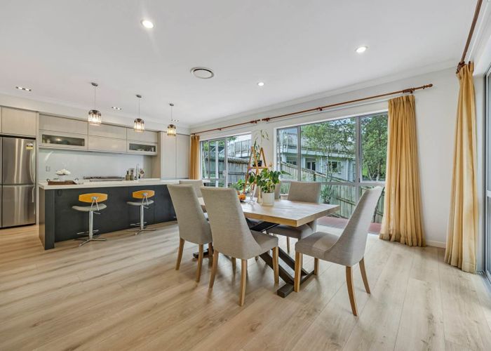  at 30 Hornbill Drive, Fairview Heights, Auckland