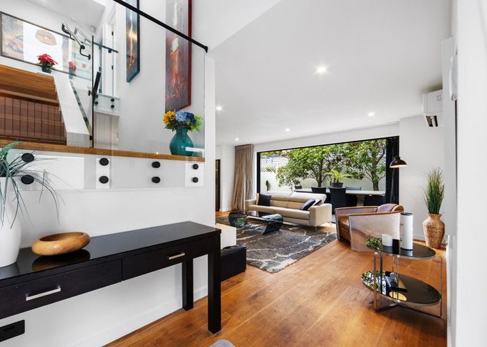  at 65b Rugby Street, Merivale, Christchurch City, Canterbury