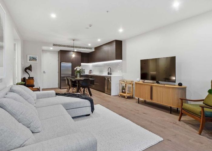  at 104/8 Central Road, Kingsland, Auckland