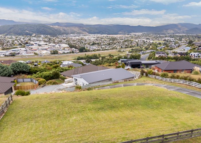  at 31 Percy Kinsman Crescent, Riverstone Terraces, Upper Hutt, Wellington