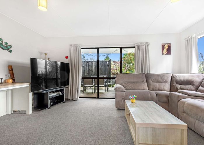  at 35b Aquarius Drive, Kawaha Point, Rotorua, Bay Of Plenty