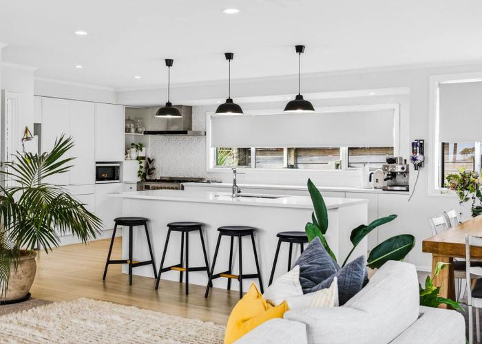  at 11 Finchley Road, Torbay, North Shore City, Auckland