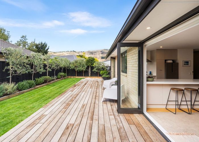  at 4 Fredrica Lane, Heathcote, Christchurch City, Canterbury