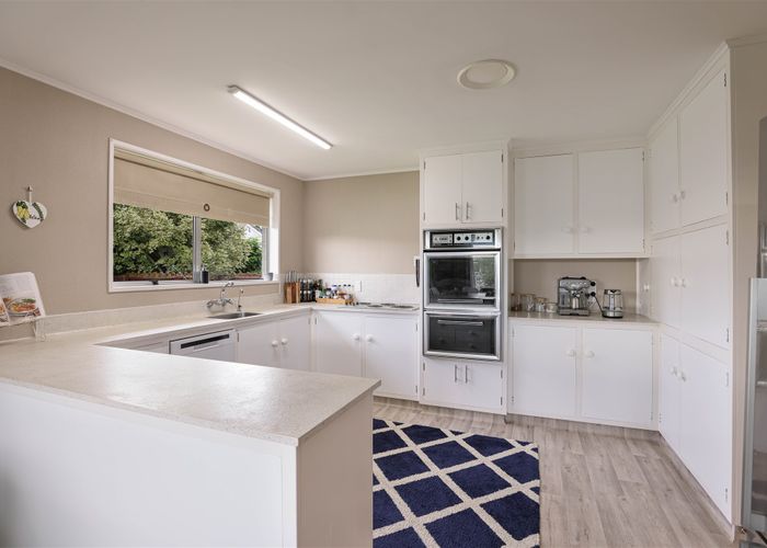  at 6 Charles Street, Allenton, Ashburton