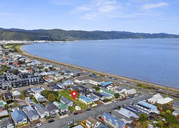  at 12 Bolton Street, Petone, Lower Hutt, Wellington