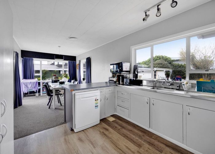  at 12 Mccarthy Street, Hawera