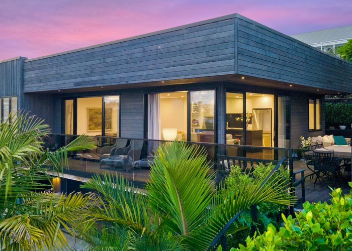  at 2B Churchill Road, Murrays Bay, Auckland