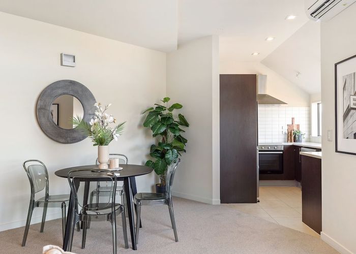  at 2/11 Gum Lane, Queenstown, Queenstown