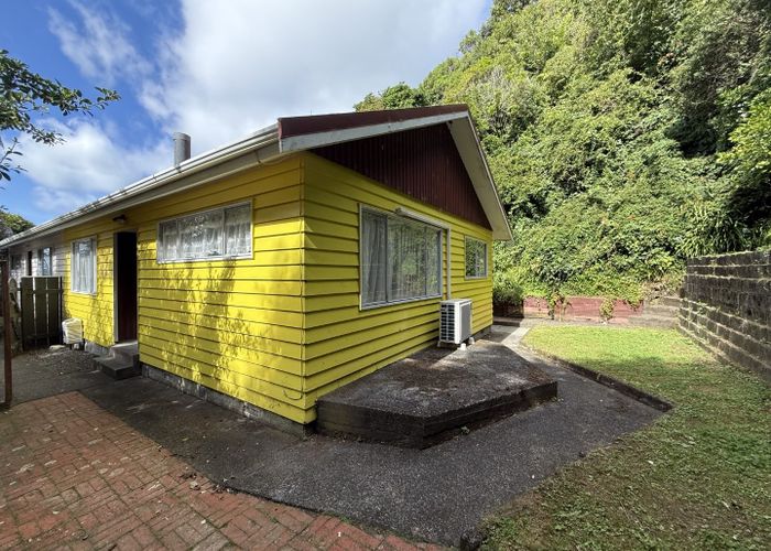  at 5A Magnolia Grove, Maungaraki, Lower Hutt, Wellington