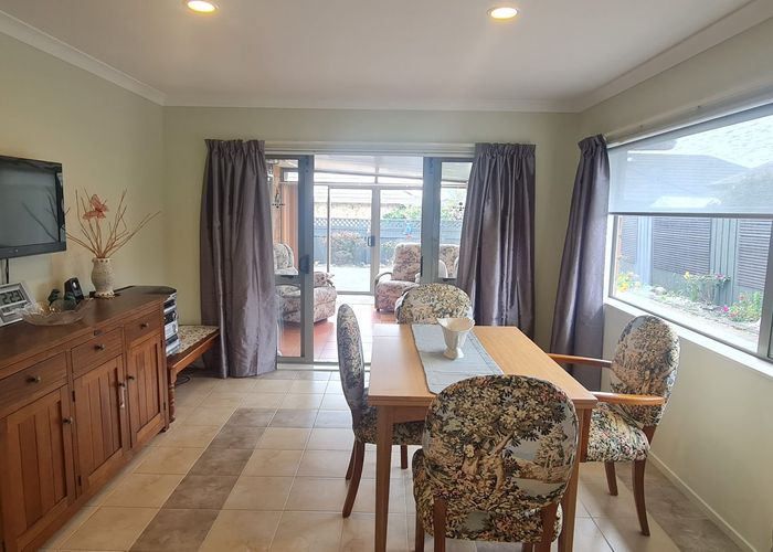  at 5 Manhattan Court, Paraparaumu Beach, Kapiti Coast, Wellington