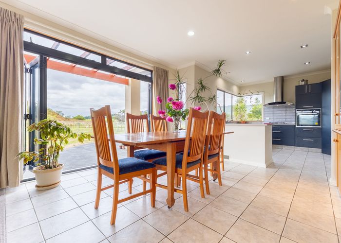  at 114 Rutherford Drive, Waikanae Beach, Kapiti Coast, Wellington