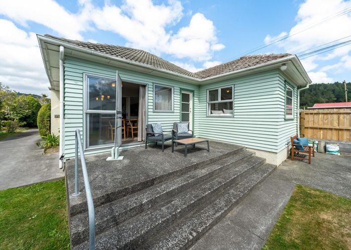  at 16 Kiln Street, Silverstream, Upper Hutt