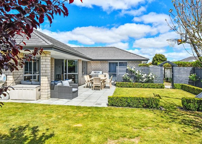  at 25 Searle Drive, Patumahoe