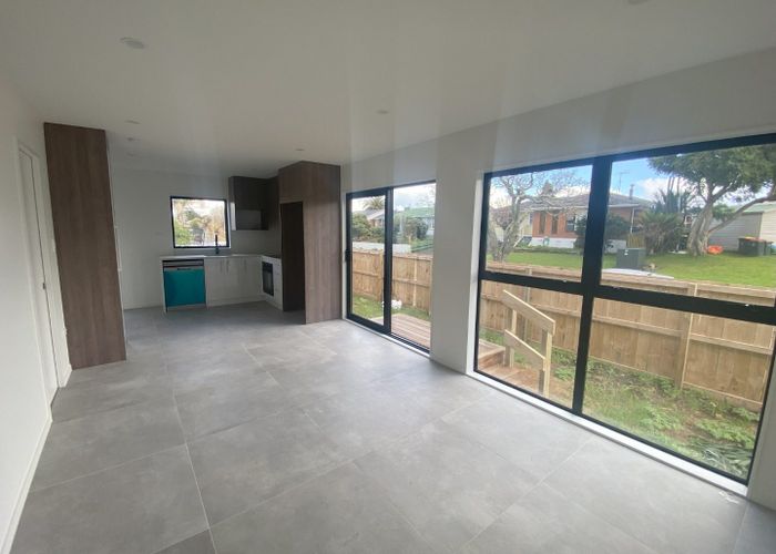  at 2/67 Beeston Crescent, Manurewa, Manukau City, Auckland